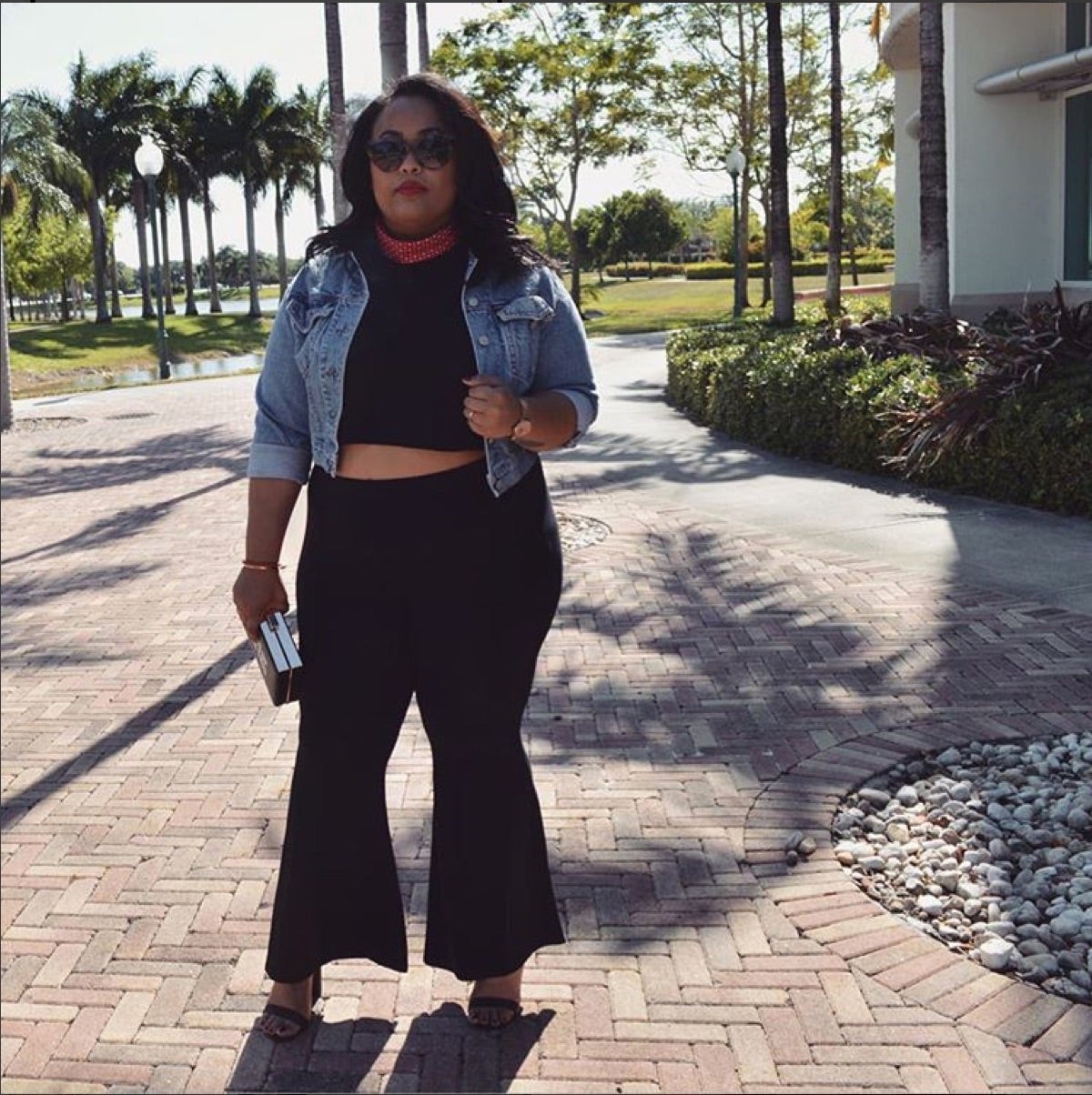 17 Fabulous Bloggers That Prove Curvy Girls and Crop Tops are the Perfect Match
